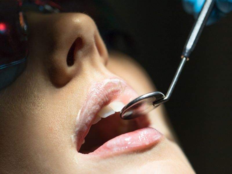 Die von Ihnen gesuchte VIP-Zahnbehandlungsklinik mit spezialisierten Zahnärzten befindet sich in Istanbul, Türkei