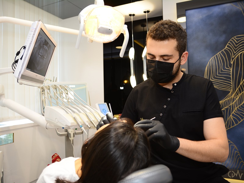 Professionelle Zahnimplantatbehandlungen Istanbul Türkei - Zygomatische Implantatbehandlung